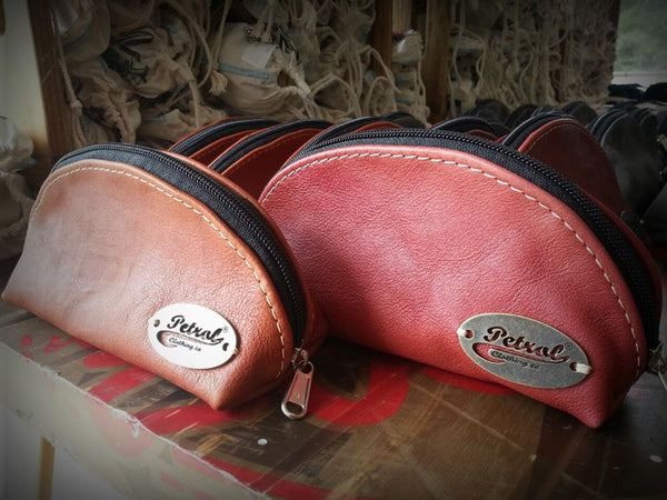 Leather sunglass/accessory bag {vintage red}